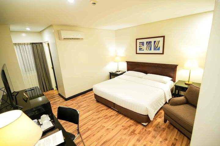 Room 10 of 66