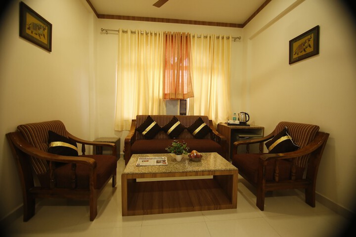 Room 13 of 42