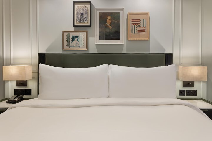 Room 77 of 170