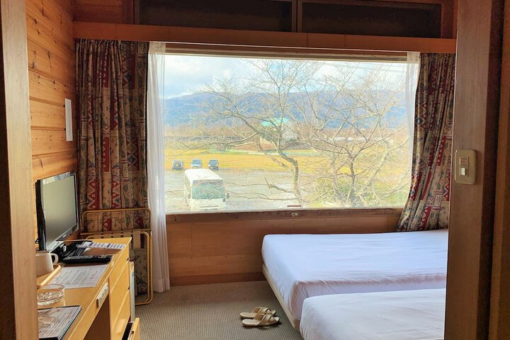 Room 16 of 44