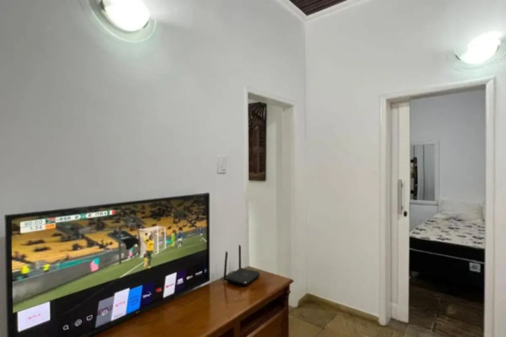 Room 4 of 17