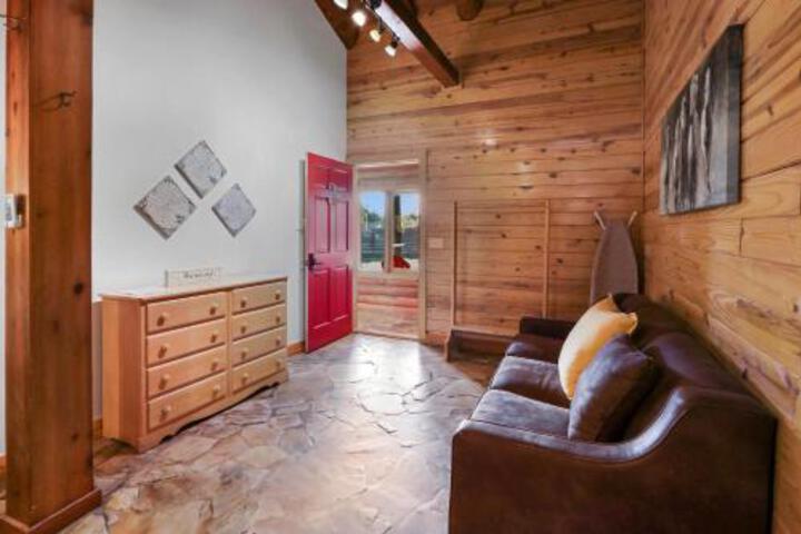 Exterior of Wimberley Log Cabins Resort and Suites Unit 3