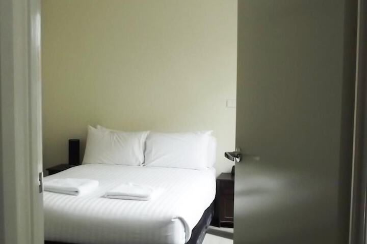 Room 5 of 49