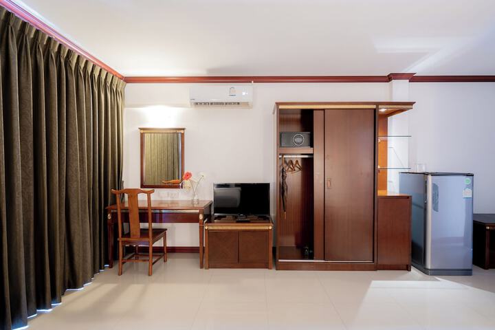 Room 26 of 54