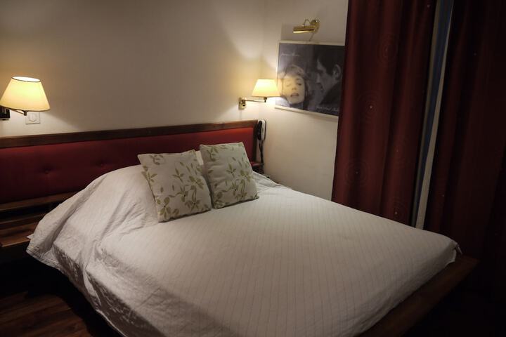 Room 8 of 73