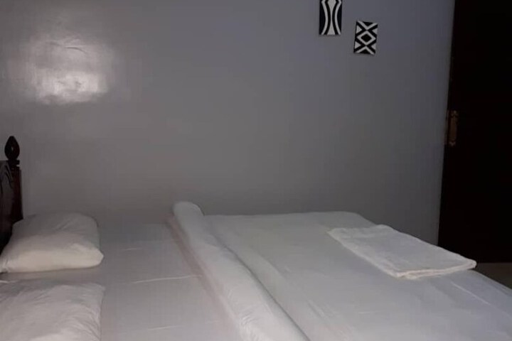 Room 2 of 12