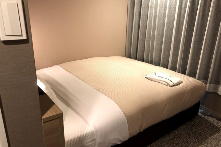 Room 15 of 61