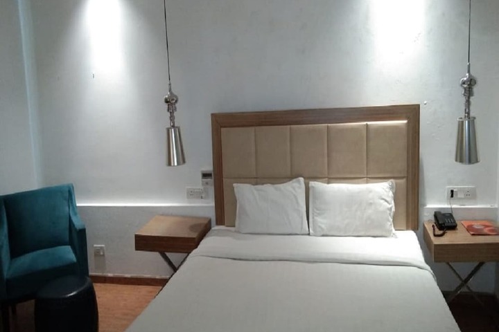 Room 20 of 72