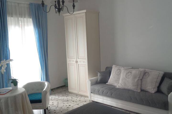 Room 3 of 26