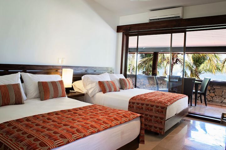 Room 6 of 22