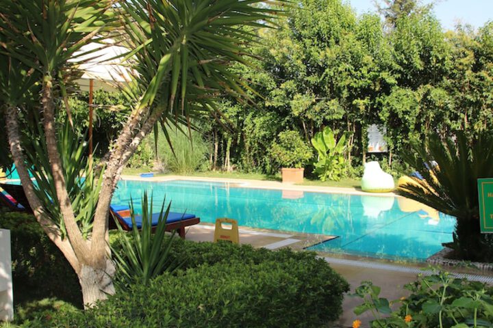 Pool Hotel
