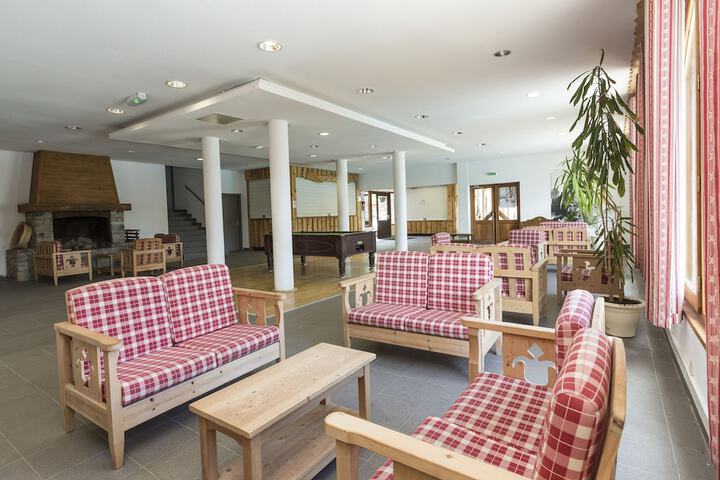 Hotel Lobby