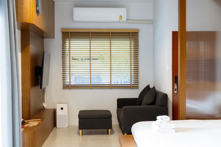Room 22 of 103