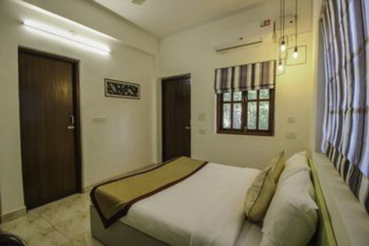 Room 26 of 67