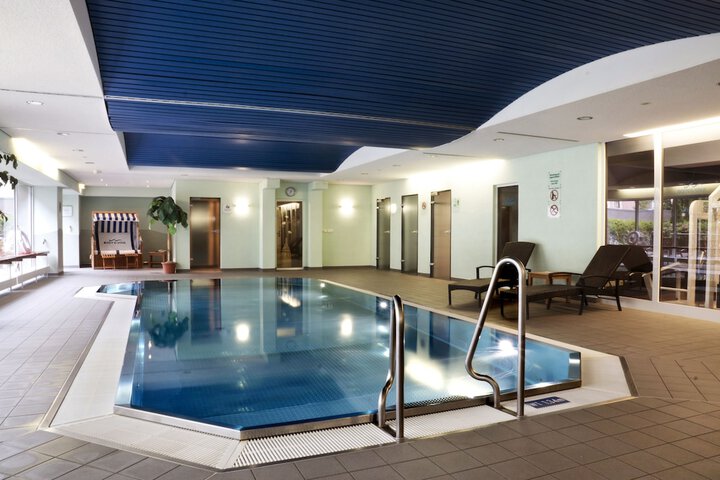 Pool 30 of 69