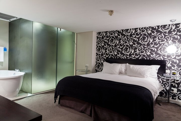 Room 8 of 56