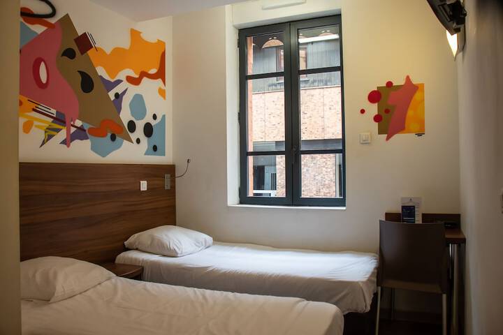 Room 18 of 62