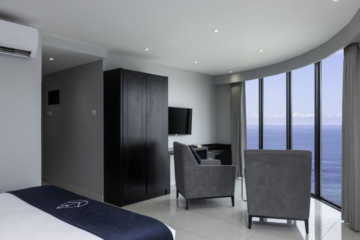 Room 14 of 148