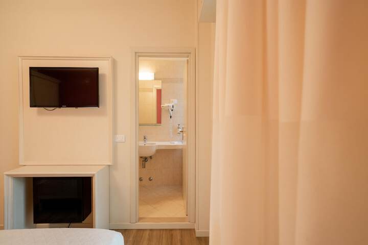 Room 15 of 71