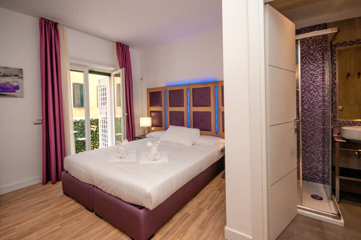 Room 5 of 89