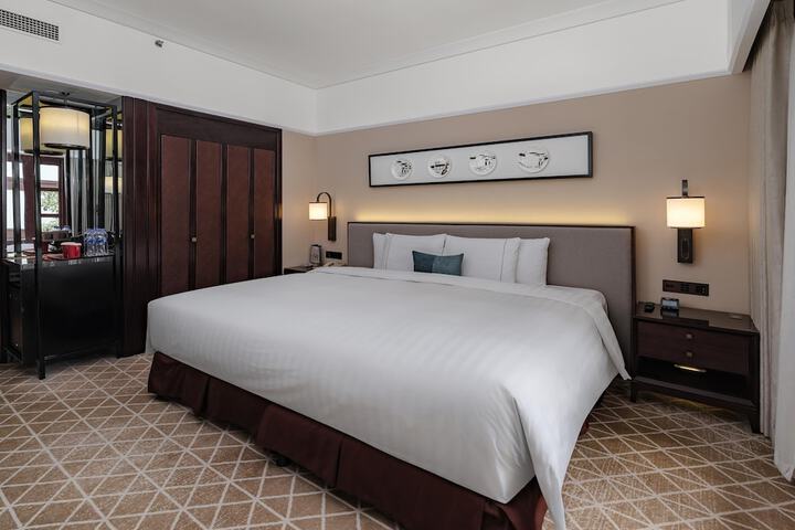 Room 30 of 156