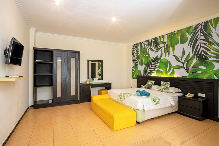 Room 9 of 21