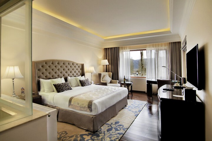 Room 10 of 55