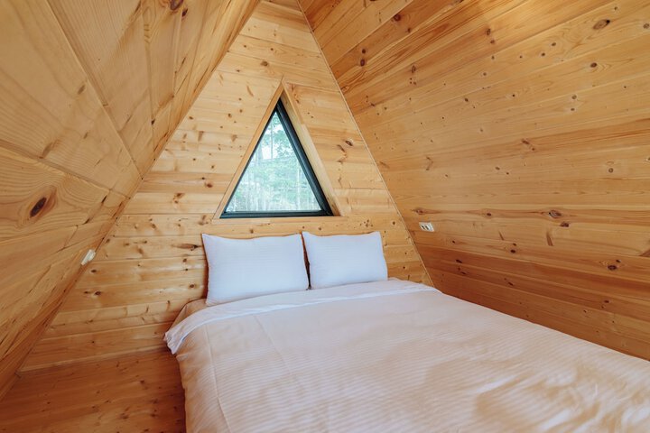 Room 5 of 22