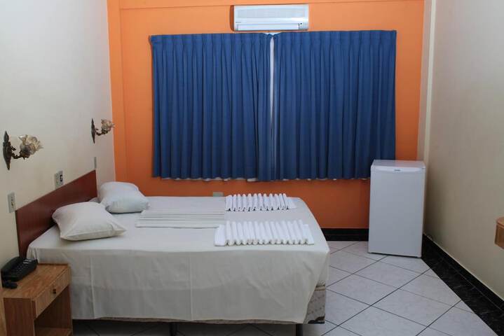 Room 10 of 26