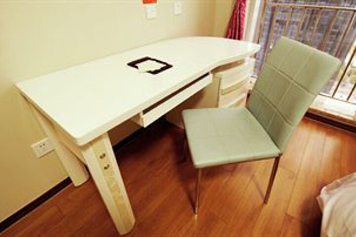 Room 25 of 48