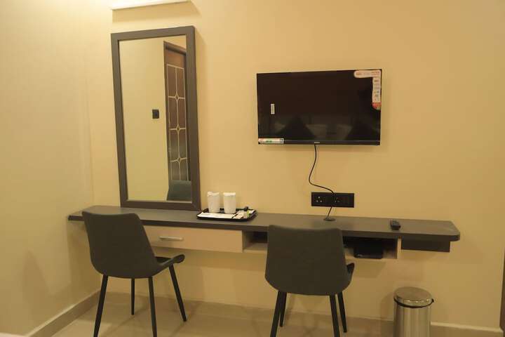 Room 61 of 114