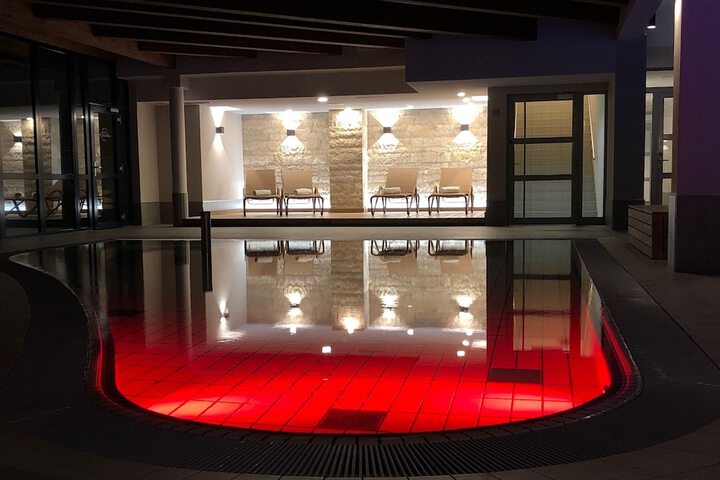 Pool 66 of 123