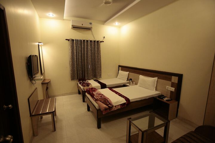 Room 15 of 31