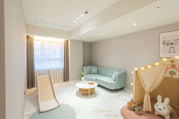 Room 44 of 71