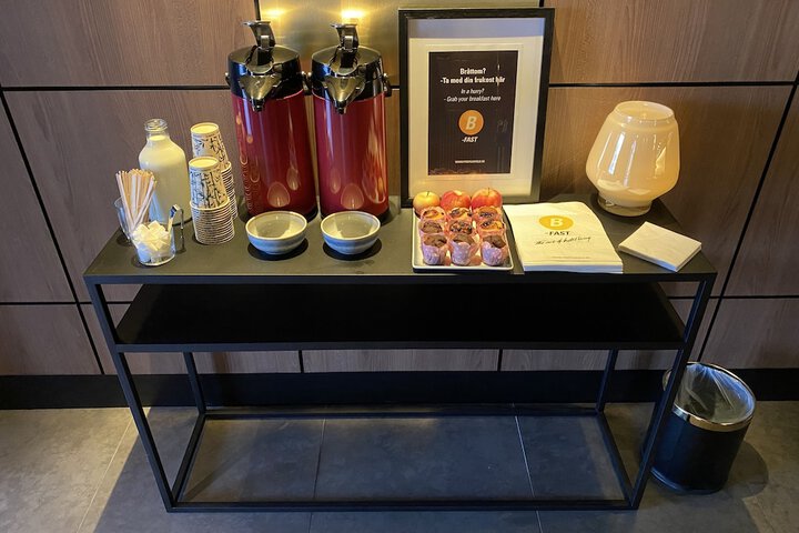 Breakfast/Coffee Service 35 of 61