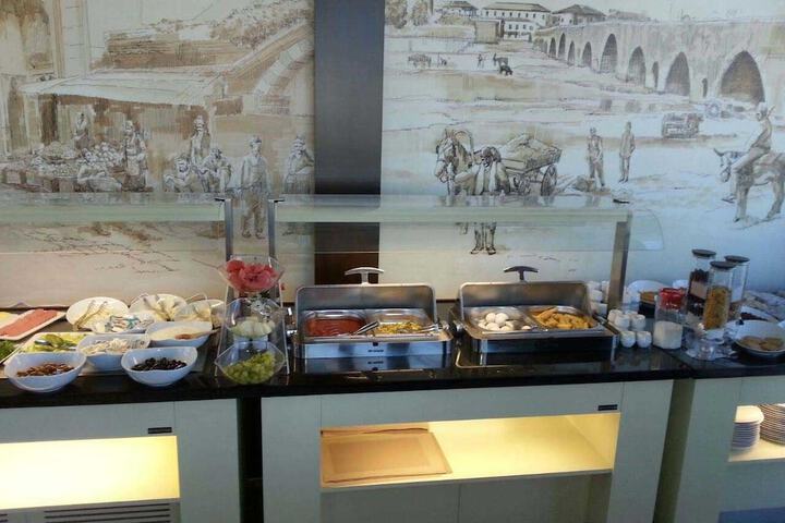 Dining Photos