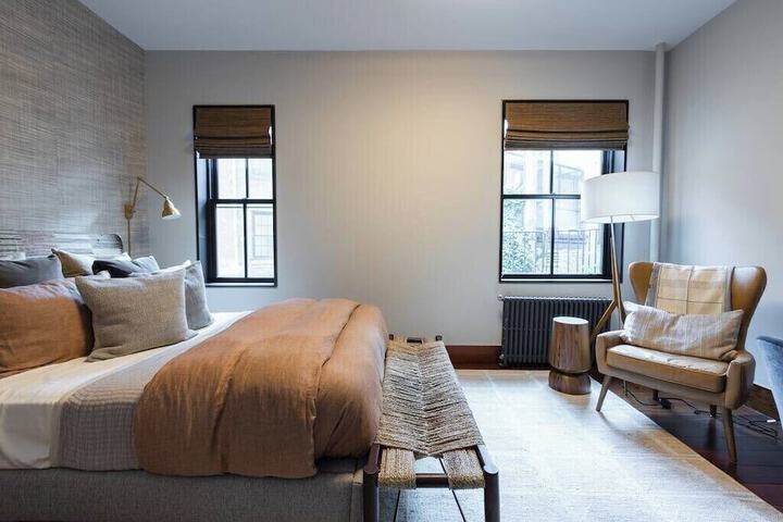 Room 16 of 136