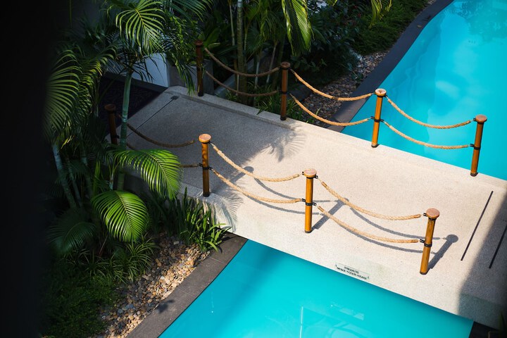 Pool 18 of 46