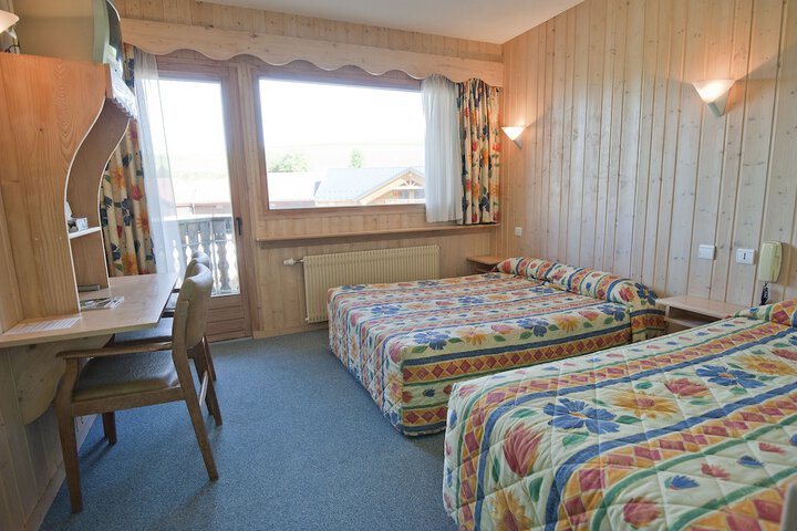 Room 4 of 19