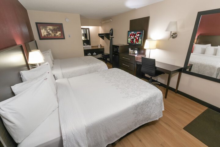 Deluxe 2 Double Beds (6 of 12)