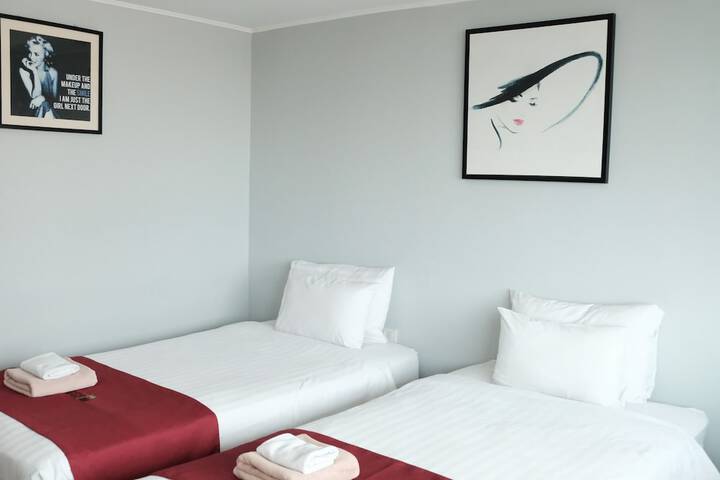 Room 20 of 110