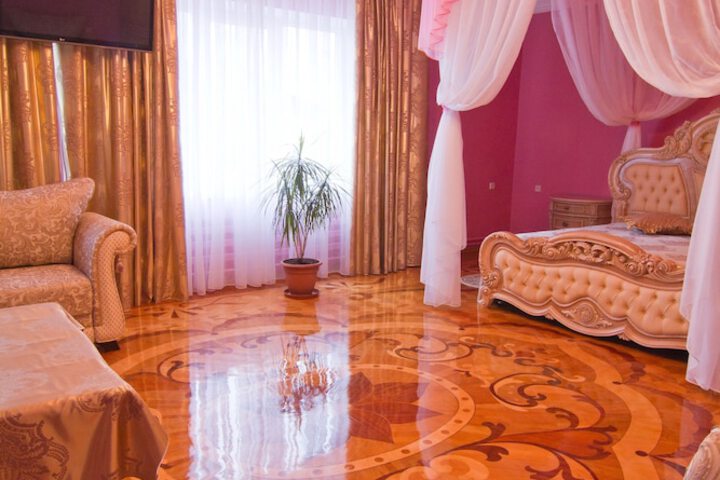 Room 6 of 29