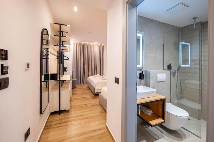 Room 20 of 80