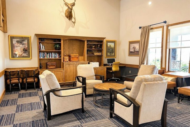 Entrance & Lobby