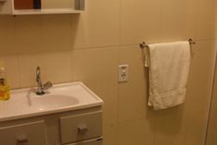 Room 11 of 82