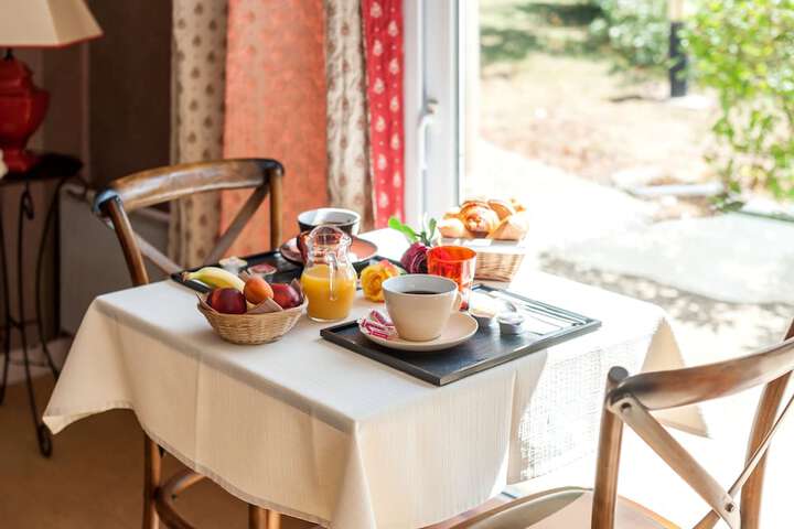 Breakfast/Coffee Service 14 of 27