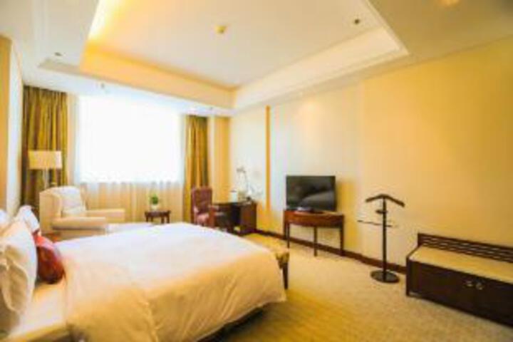 Room 22 of 23