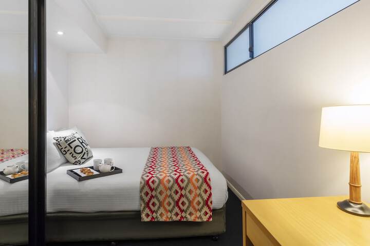 Room 12 of 52