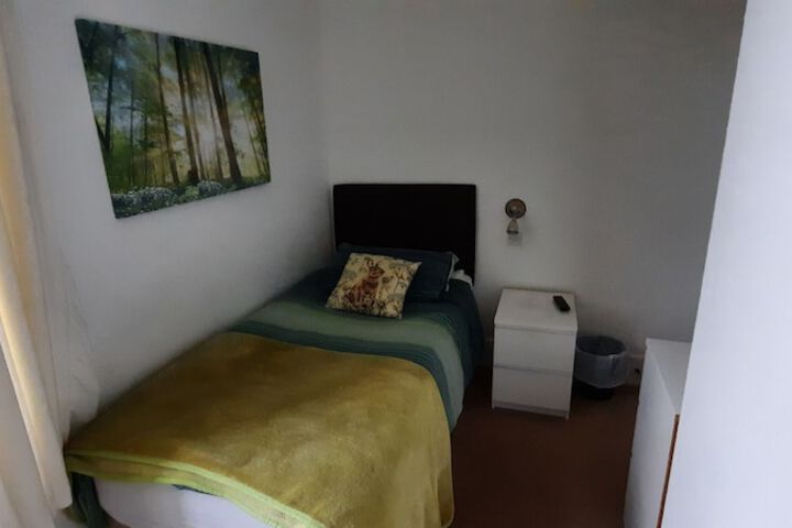 Room 21 of 39