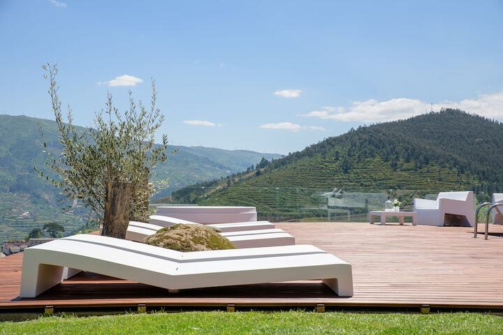 Sundeck 63 of 66
